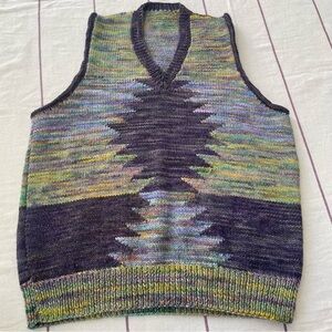 Hand knit vest southwest inspired geometric pattern